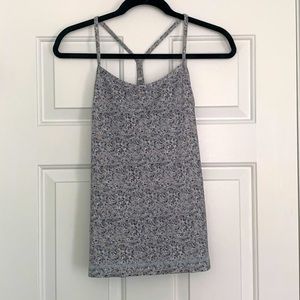 Lululemon power y Racerback tank